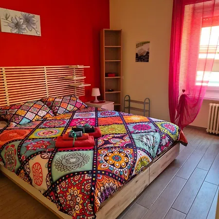 Bed and breakfast Lady D 5*